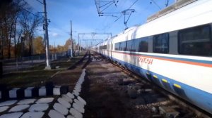 "Сапсан 200 км/ч". ЭВС1-05 с приветливой бригадой по станции Славянка.