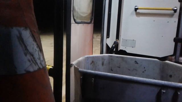 сегодня я ехал утром с откырытми дверями Scania cn113clb просто дверь не закрывается смотреть онлайн