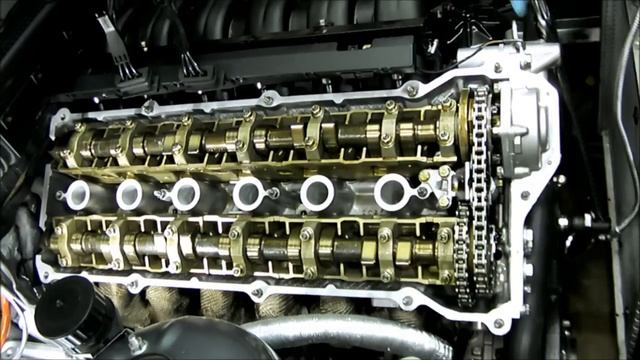 BMW E36 Vanos & Tensioners Removal part 1 смотреть онлайн