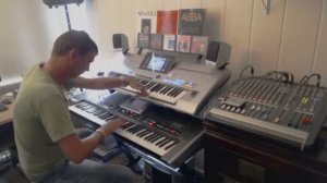 Besame Mucho Klaus Wunderlich By Rico Performed On Yamaha Tyros 4 And Roland G70