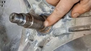 Почему после замены подшипников,стиральная машина проработала не долго.