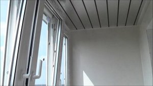 Установка пластиковых окон на лоджии, отделка панелями ПВХ.