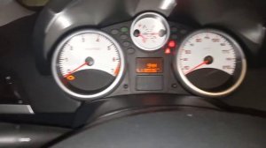 Не работает стрелка тахометра на Пежо 207