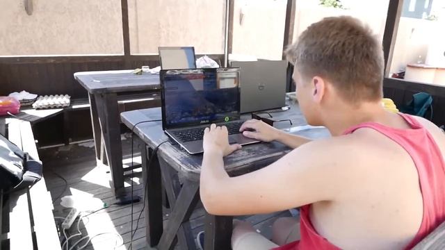 ДОМ ИЗ ЯИЧНЫХ ЛОТКОВ - DIY смотреть онлайн