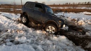 Засадили стоковую Ниву 4х4,  бездорожье