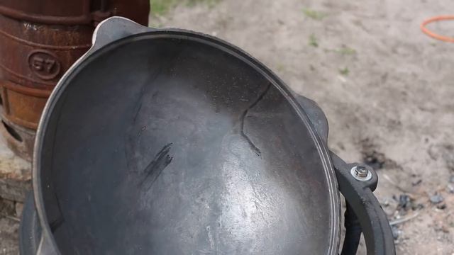 Как правильно ухаживать за чугунной посудой казан смотреть онлайн