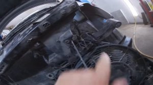 Mercedes-Benz Viano - замена радиатора кондиционера