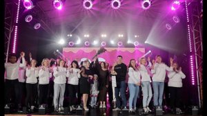 20 ЛЕТ Сеть кафе-кондитерских "СТЕФАНИЯ" концерт Артура Пирожкова