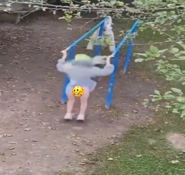 А У МЕНЯ СЮРПРИЗ смотреть онлайн