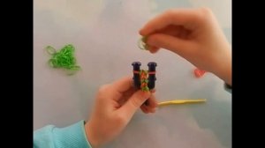 Плетение двойного браслета. Как сплести двойной браслет из резинок.