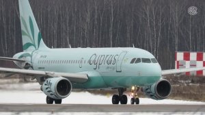 А и Б,  самолеты A-319 Cyprus + Boeing 737-700 SpiceXpress, Домодедово 17.12.20.