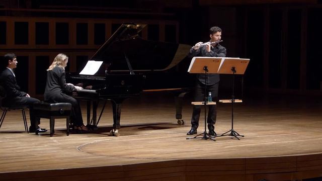 H. Dutilleux, Sonatine for flute and piano смотреть онлайн