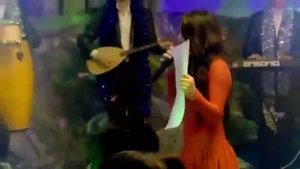 "Миллионы алых роз" от певицы из Узбекистана.