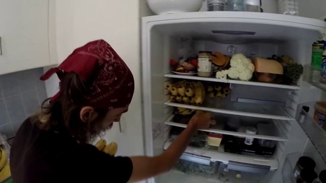 BANANA CONTROL: BEST WAY TO HANDLE RIPE BANANAS смотреть онлайн