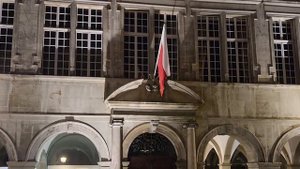 КОЛОКОЛЬНЫЙ ЗВОН НА ГОРОДСКОЙ РАТУШИ/bell ringing🇨🇭