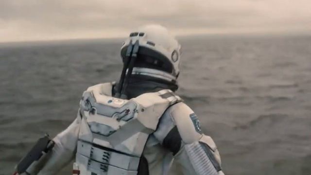 посадил корабль на планету с гигантскими волнами #Интерстеллар #Фантастика #Фильмы про космос 2 смотреть онлайн