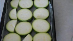 Кабачок запеченный с сыром и помидорами. Рецепт