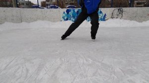 Удерживаем равновесие на коньках