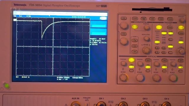 Световой меч и прожигание металлов?! На что способен лазер в 2020? | Наука Просто смотреть онлайн