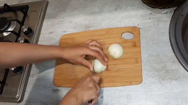 Теперь все так режут лук! Хватит реветь! смотреть онлайн