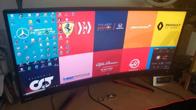 Mein GAMING SETUP 2021: PC, Monitor, Peripherie für TWITCH STREAM und GAMING - Was BRAUCHT man? смотреть онлайн