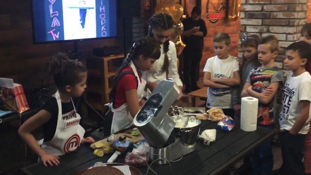 Мастер класс Кати Сливинской на днюхе Лолы смотреть онлайн