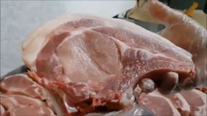 Свиная корейка/Самый вкусный маринад/Как мариновать свинину корейку!Подробности в следующих роликах