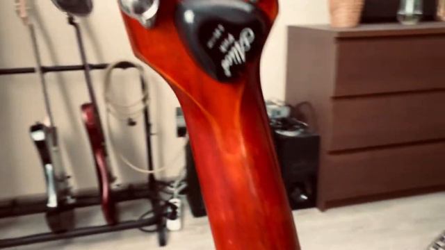 Gibson Les Paul Gary Moore Signature 2011 смотреть онлайн