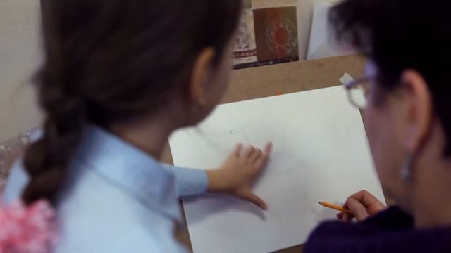 Как проходят ЗАНЯТИЯ в СТУДИИ! Рисуем с нами! Рисование с детьми от 5 лет смотреть онлайн