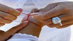 СДЕЛАЙТЕ СЕГОДНЯ ЗАЩИТНЫЙ ОБЕРЁГ НА ЗАПЯСТЬЕ КРАСНАЯ НИТЬ.