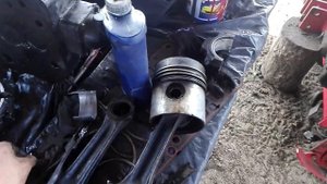 Разборка ДВС трактора мтз 82 - вытягиваем гильзы и смотрим шатуны