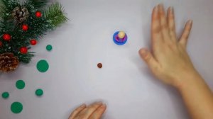 Девочка в шубке из пластилина.