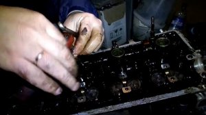 57 Снятие  впускного распредвала двигателя  Джили МК  копия  двгателя TOYOT A4 FE