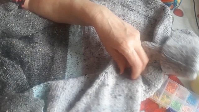 ДЕТСКИЕ НОСОЧКИ.ПРОДОЛЖЕНИЕ ПРОЦЕССА#мужской свитер спицами# смотреть онлайн