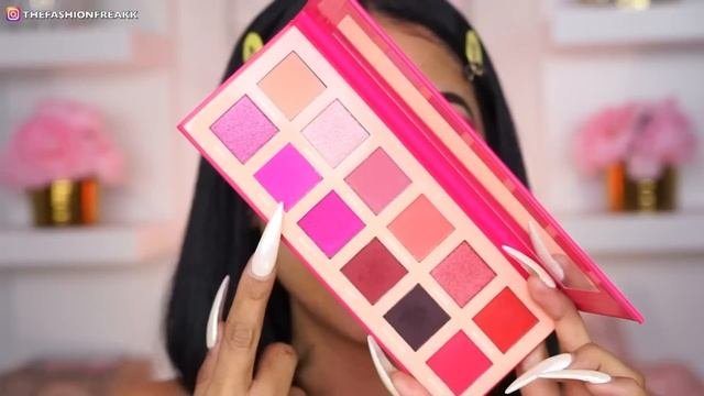 BOLD COLORFUL CUT CREASE MAKEUP TUTORIAL | Melly Sanchez