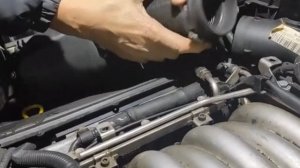 Устанавливаем Маслоуловитель картерных газов с AliExpress для Ауди A6 C5 улучшаем систему ВКГ