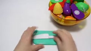 Играем и учим овощи и фрукты липучках,учим цвета на английском языке