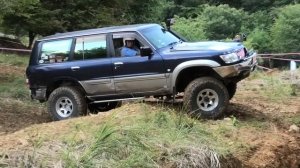 Toyota Hilux, Land Cruiser 80 and Nissan Patrol Y61 【Tryangle Solo】