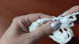 ОЧЕНЬ КРАСИВЫЙ УЗОР ПЫШНЫМИ СТОЛБИКАМИ КРЮЧКОМ.  Узор для начинающих. (720p).mp4