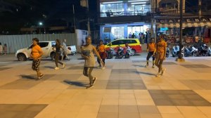 Уличные танцы в Паттайе, тай таиланд тайланд