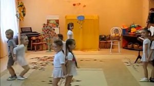 Танец помидорчиков