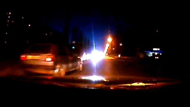 недоразвитый водитель.AVI смотреть онлайн