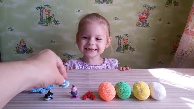 Цветные яйца. Изучаем цвета и находим сюрпризы