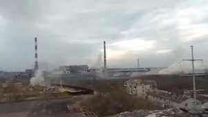 Маруиполь. Кадры новых ударов по позициям противника на территории "Азовстали".