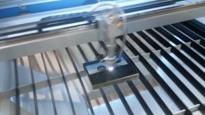 Лазерная гравировка гранита Карелия/ shunco s -9060