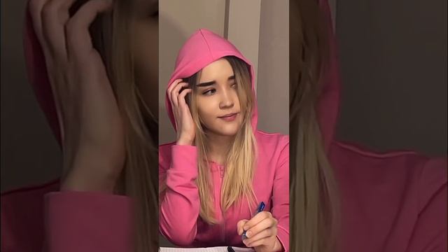Воспоминания из прошлого Жирафа и феи.Больше видосов у меня в тг: Sahnova_alena_