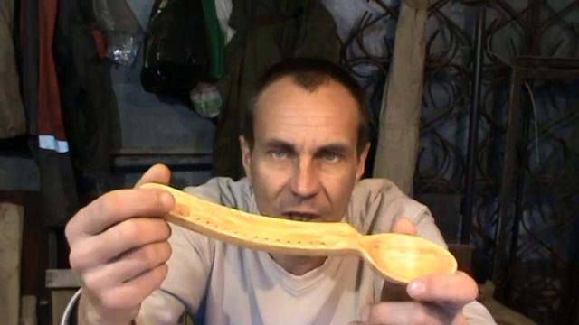 ДЕРЕВЯННАЯ РЕЗНАЯ ЛОЖКА ЁЛОЧКА