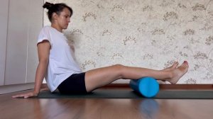 Расслабление икроножных мышц на ролле