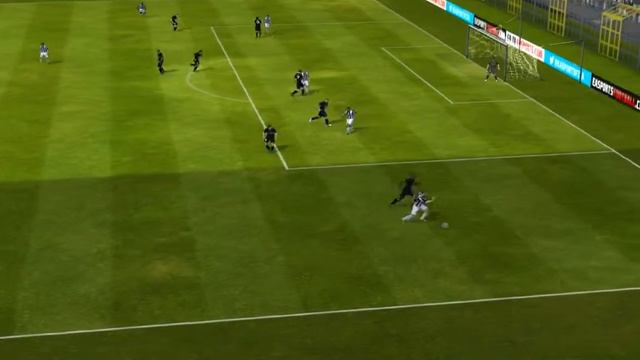 Вратарь не угадал FIFA 13 iPhone/iPad - Juventus vs. Juventus смотреть онлайн