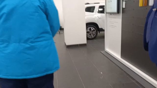 Автосалон Рено Мурманск / Запрет видеосъёмки / Застенчивый Виктор смотреть онлайн